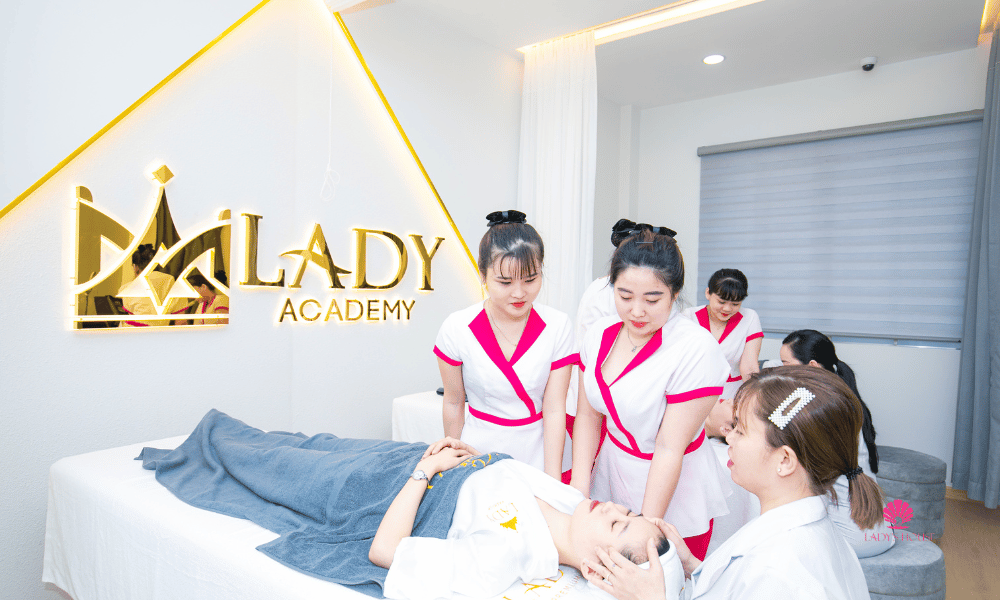 Học nghề Spa ở đâu uy tín tại Bình Dương? Lady's House là câu trả lời hoàn hảo!