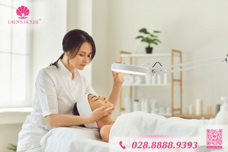 chăm sóc da sau điều trị mụn
